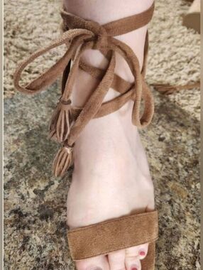Indigo Rd suede fringed Lace-Up Block Cork Heel Sandals in tan NWT